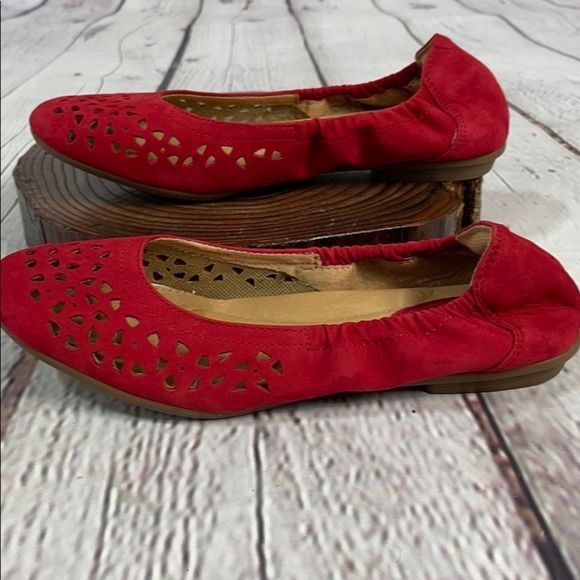 New EARTH Breeze Red Suede Comfort Ballet Flats Size 8 NIB - Picture 4 of 8